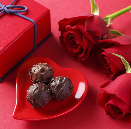 Send Valentine Rose and Gifts to USA