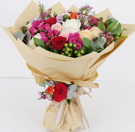 Send Congratulations Flowers to Italy